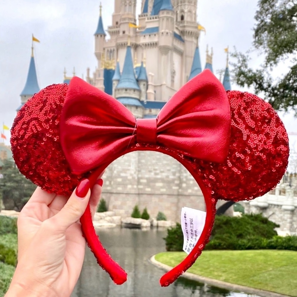 DISNEY PARKS RED SEQUINS HOLIDAY MINNIE EARS